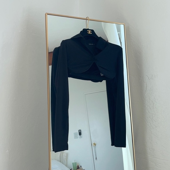 Black Shirt Collar Crop Top - Picture 2 of 6